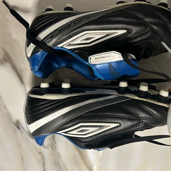 Kids soccer cleats - Picture 6 of 6